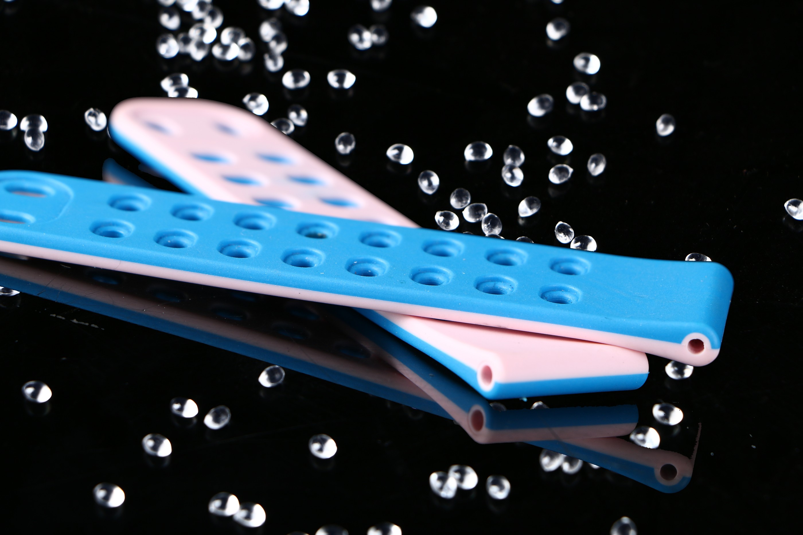 TPU喷漆工艺分析